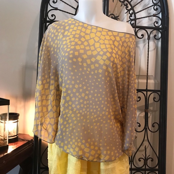 Flowing shirt - Picture 2 of 2